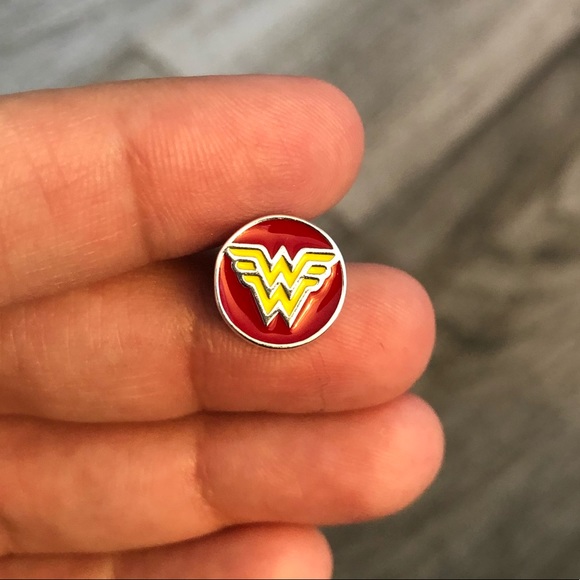 Wonder Woman DC Comics Superhero Charm - Picture 5 of 6